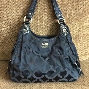 ‼️COACH LICENSED PURSE‼️